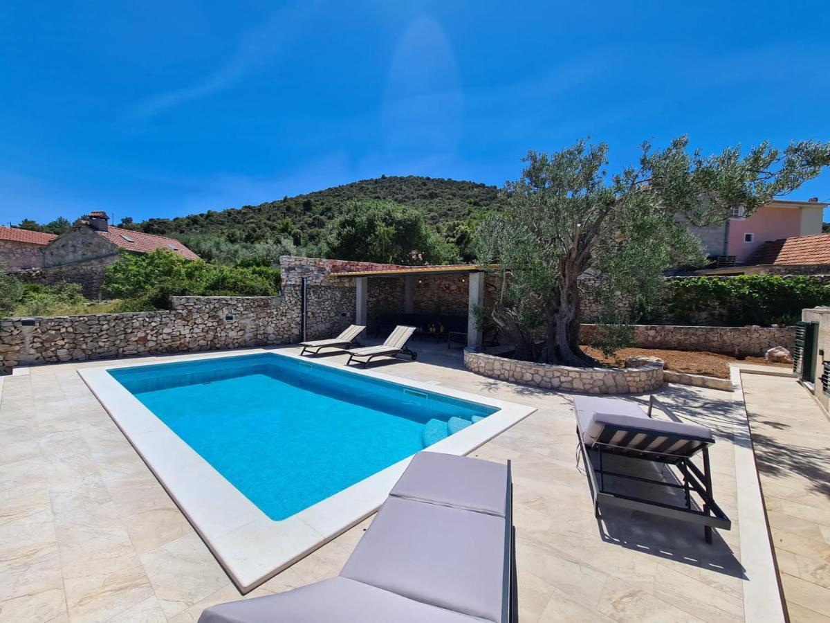 Olive Tree - House With Pool Villa Vinisce Bagian luar foto